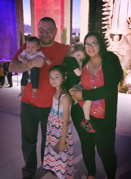 Daniel Villegas wife and daughter