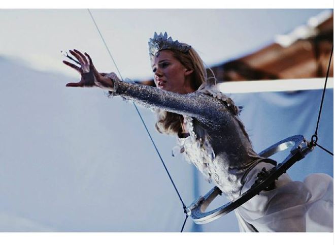 London performing stunt in Oz the Great and Powerful