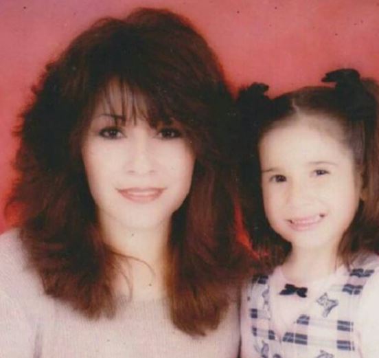 Abelina Sabrina with her mother