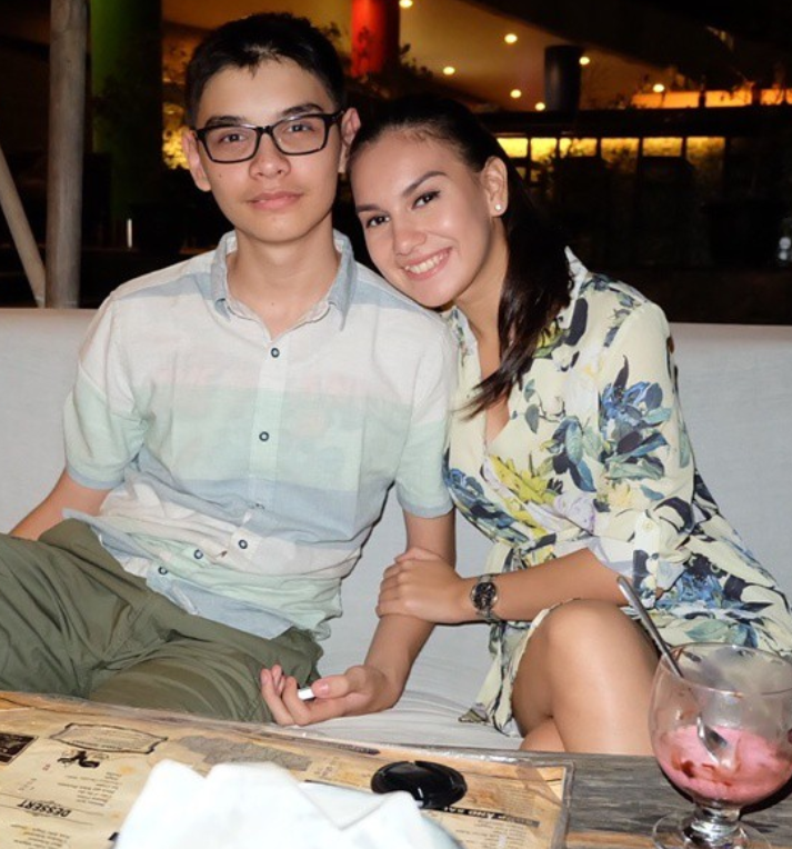 An old image of Irish Bella with her brother