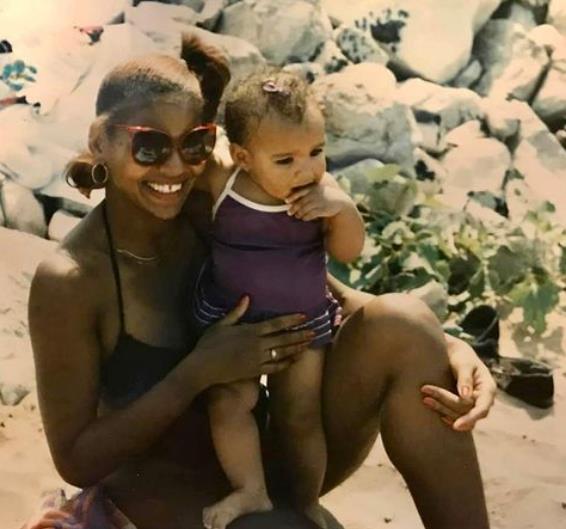 Childhood image of Mia Thornton with her mother