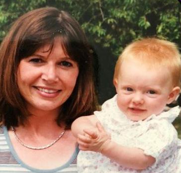 Childhood image of Sophie Lloyd with her mother