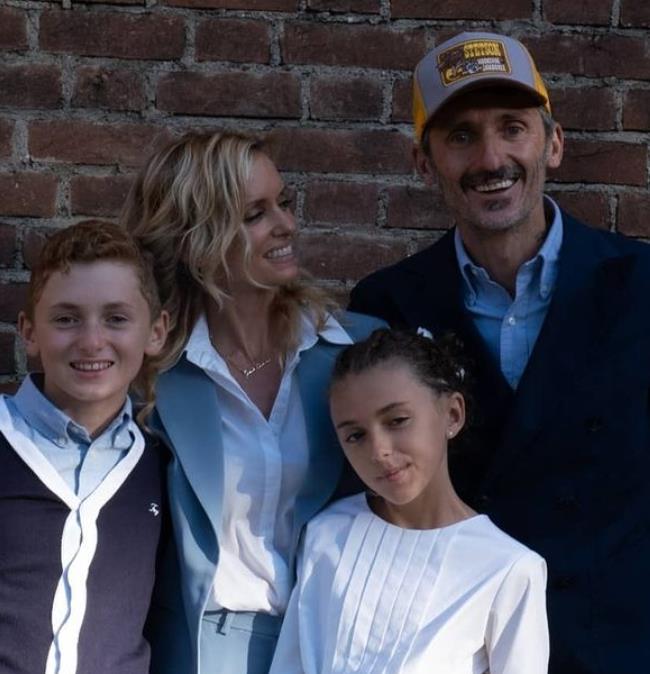Justine Mattera with her husband and kids