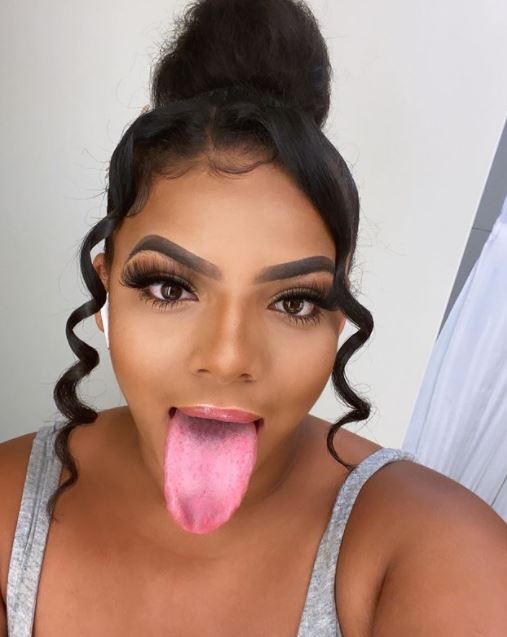 Mikayla Saravia has a super long and sharp tongue