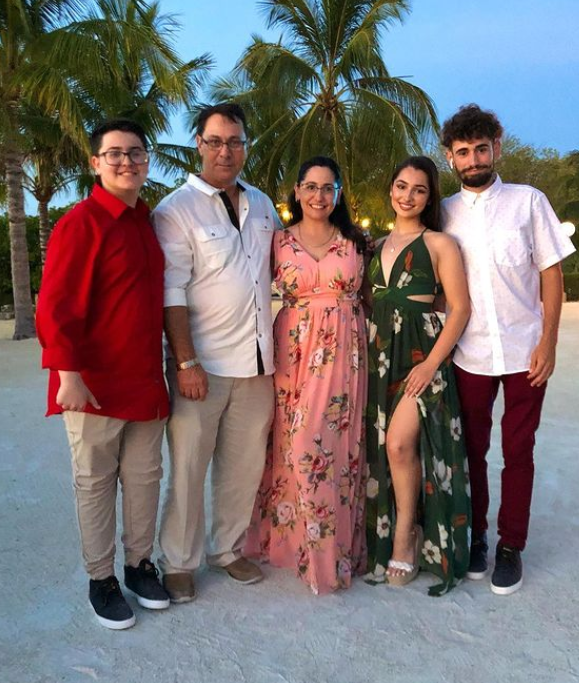 Paloma Silva with her family