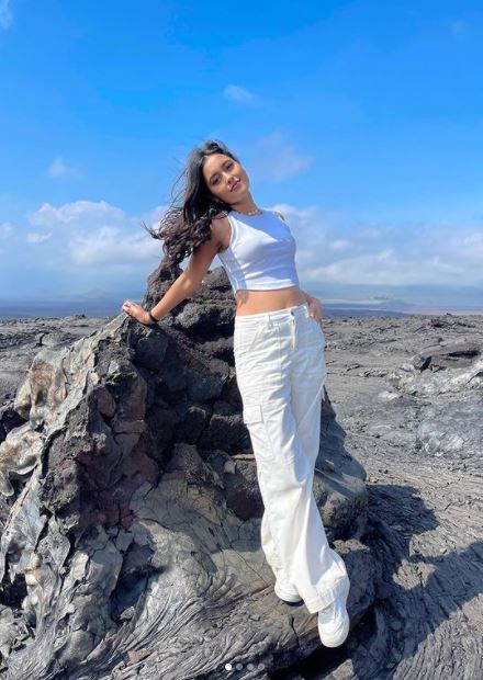 Shivani Paliwal height