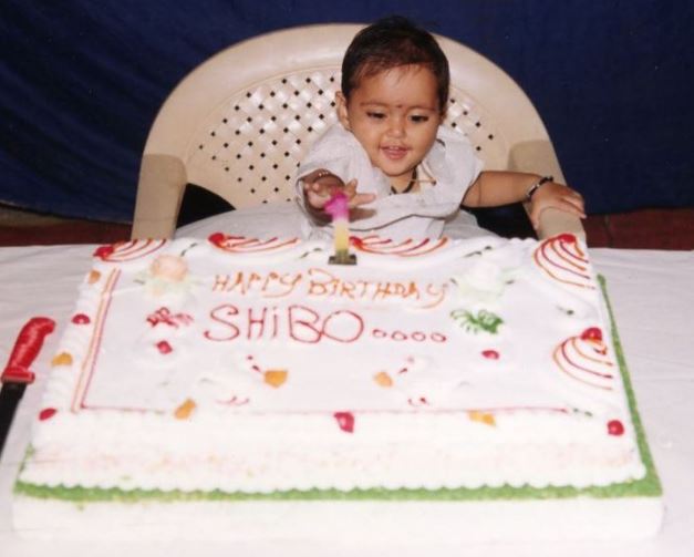 Shivani Paliwal's childhood image