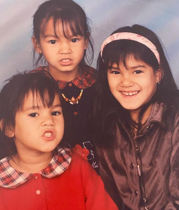 An old image of Sabrina Veretout with her siblings