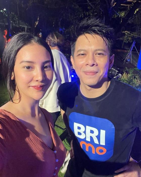 Anya Geraldine with fellow actor