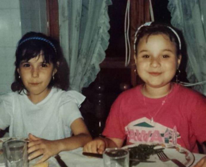 Claudia Ruggeri old image with her sister
