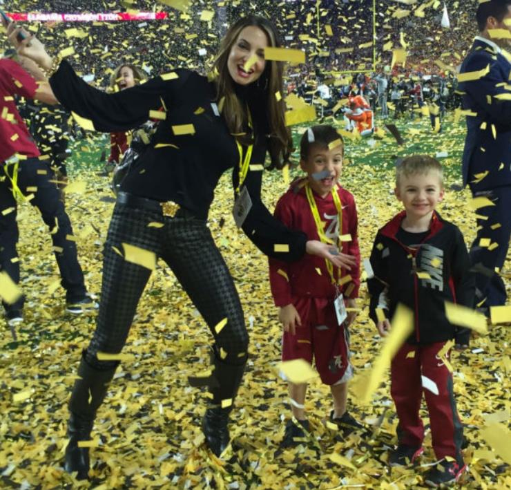 Jessica Cristobal with her kids