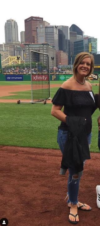 Kelly Hyland's height