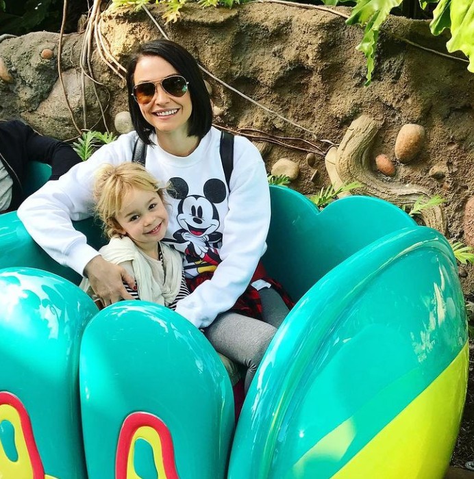 Lisa Stelly with her daughter