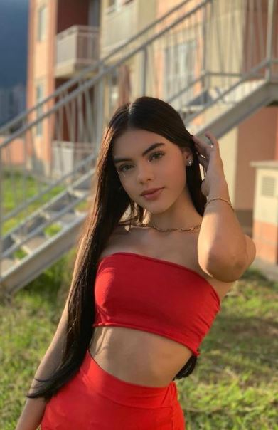Maria Alejandra V's bio