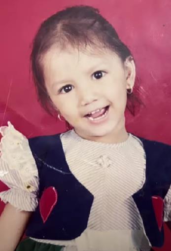 Childhood image of Saloni Mittal