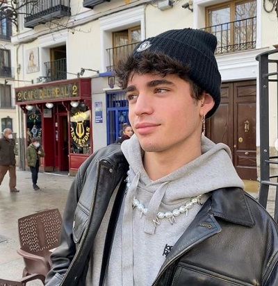 Hugo Arbues Net Worth