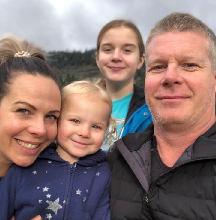 Rylea Nevaeh Whittet with family
