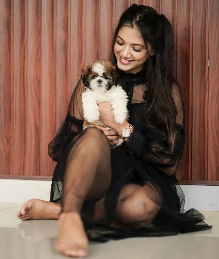 Saloni Mittal with her dog