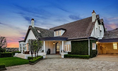 Andrew Charlton lives in a $16 million mansion on Victoria Road in Bellevue Hill