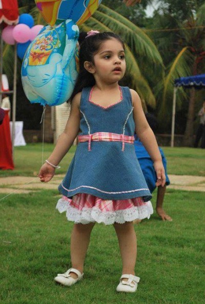 Anoushka Kumar height is 5 feet