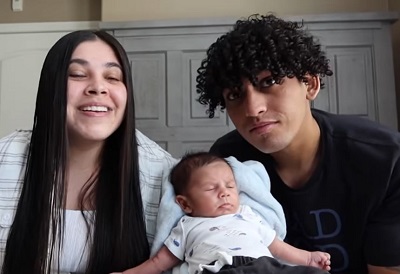 Anthony Vargas with his girlfriend Bella Retamosa and son Noah Vargas