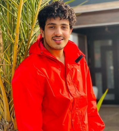 Diler Kharkiya age is 24 years as of 2021