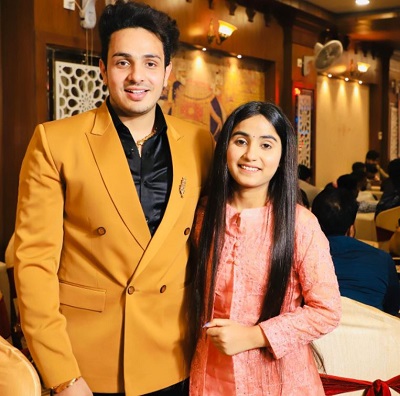 Diler Kharkiya with artist Renuka Panwar