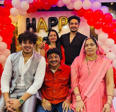 Diler Kharkiya with his family
