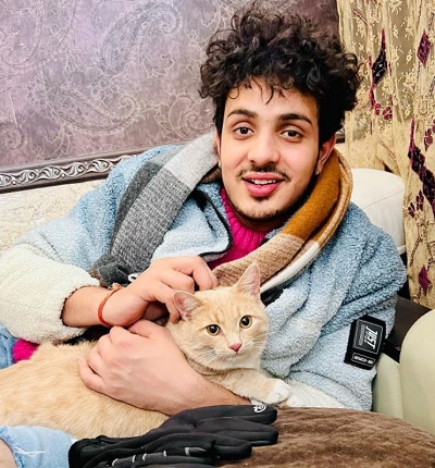 Diler Kharkiya with his pet