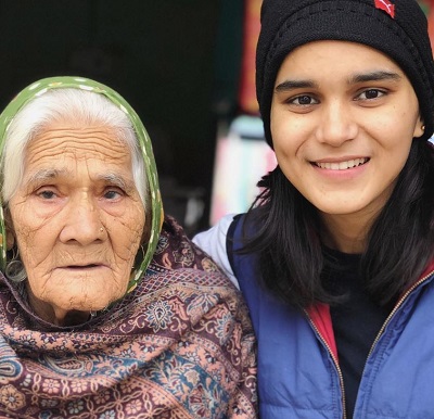 Himanshi Singh with her grandmother