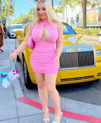 Jazmyn Forrest height is 5 feet 7 inches
