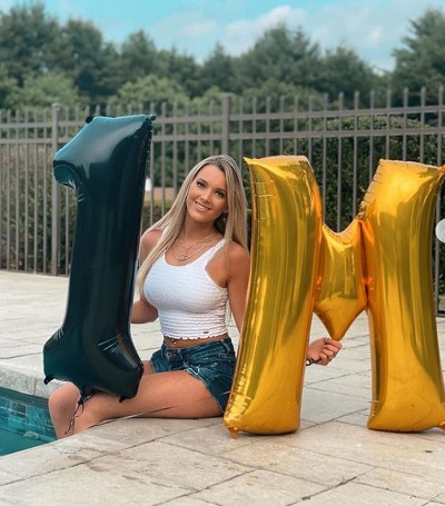 Katerina Carney celebrated 1 million followers on TikTok