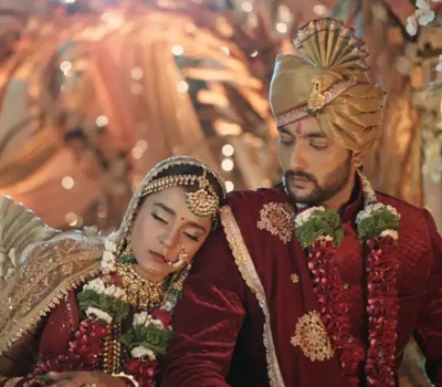 Sumbul Touqeer with Fahmaan Khan