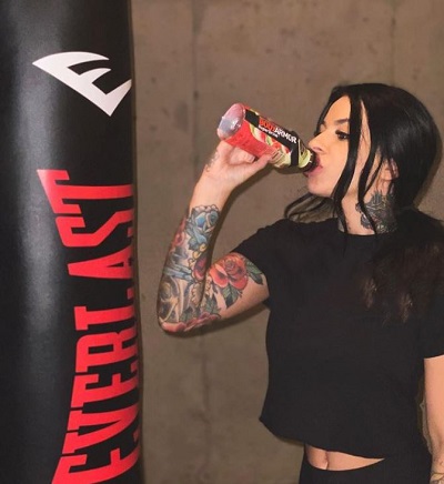 Zahra Schreiber promoted products on her social media