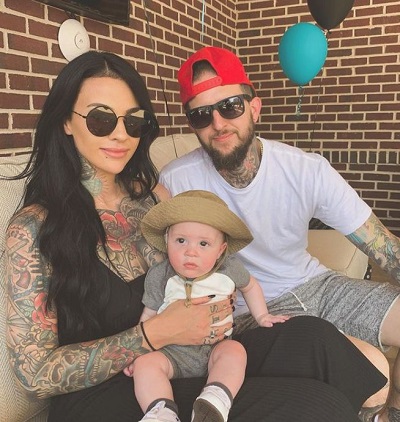 Zahra Schreiber with her lover Matt Bagwell and son