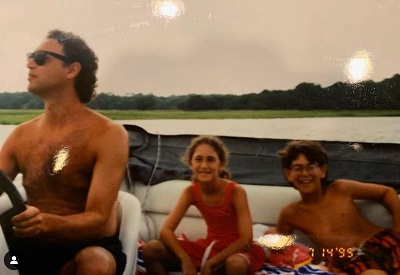 Hadley Klein childhood picture with his dad and sister