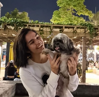 Samantha Ashley with her pet dog