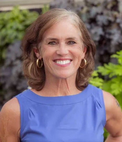 Kat Taylor's age is 62 years
