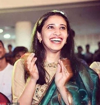 Rinna Joy is an IT professional, celebrity spouse, and media face from Kerala, India