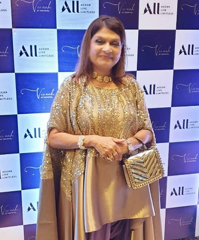Sima Taparia is a Matchmaker, Matrimonial consultant, Event manager, TV personality, Influencer, Entertainer, and social media personality from Gilbarga, Karnataka, India