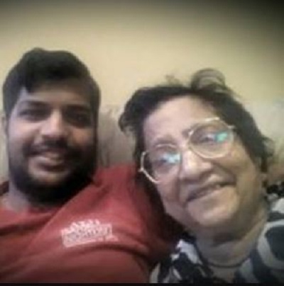 Vinesh Vasnani with his mother Soni Vasnani