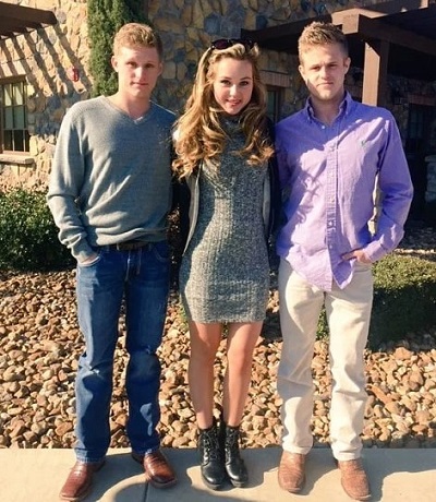 Brec Bassinger with her bothers