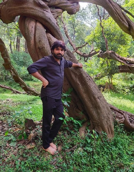 Chalaki Chanti height