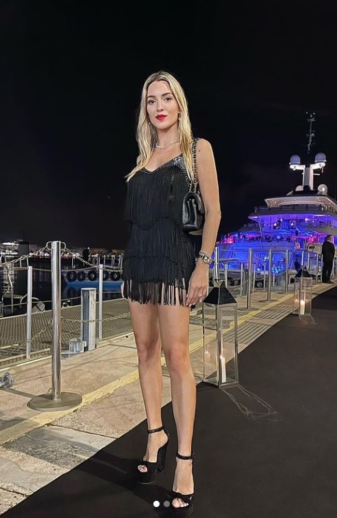 Cristina Invernizzi height