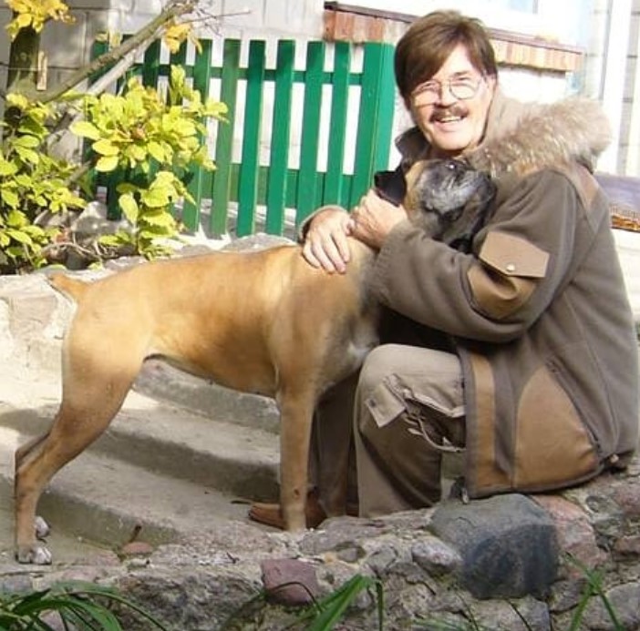 Edward Hulewicz with pet dog Goldi