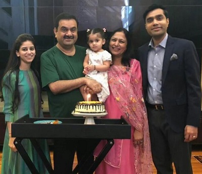 Jeet Adani relationship status