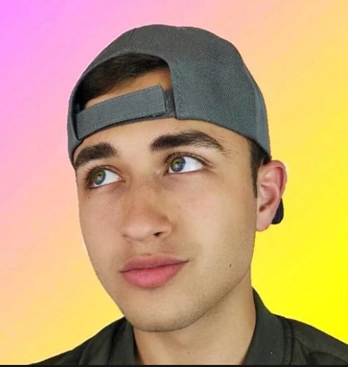 Moneeb Kassimi is the only child of his parents