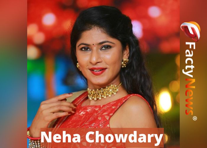 Neha Chowdary with her mother