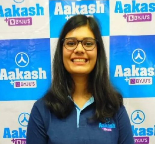 Tanishka Kabra net worth