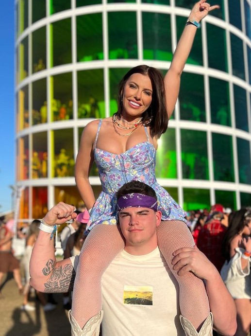 Adriana Chechik and her younger brother